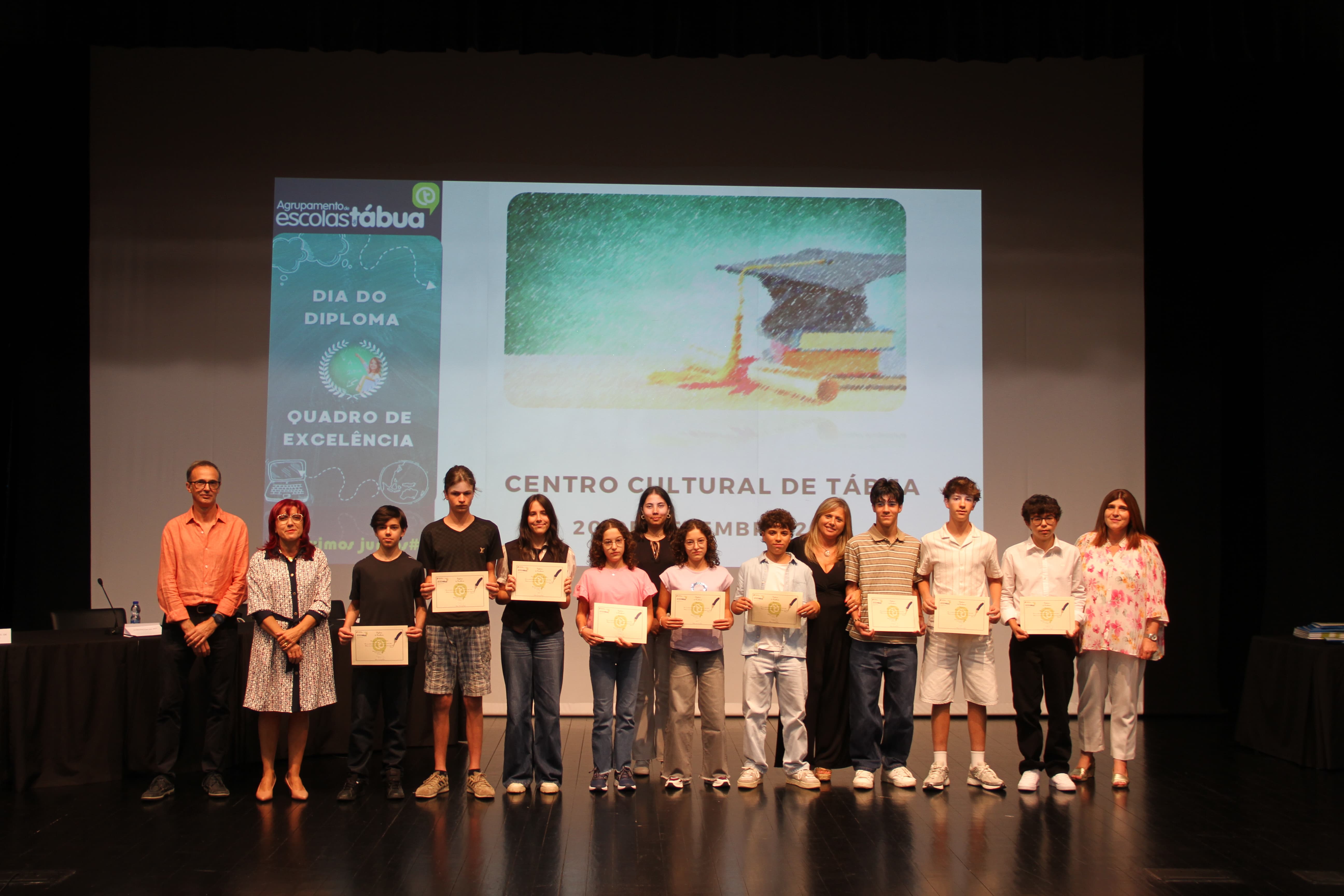 imagem dia do diploma 25 12